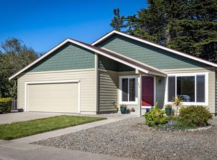 450 Bridgeport Dr, El Granada, CA 94018