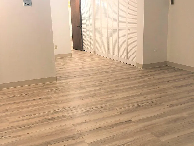 6350 Forward Ave #3R — Photo 16
