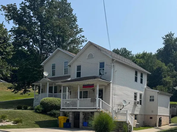 588 Main St, Eynon, PA 18403