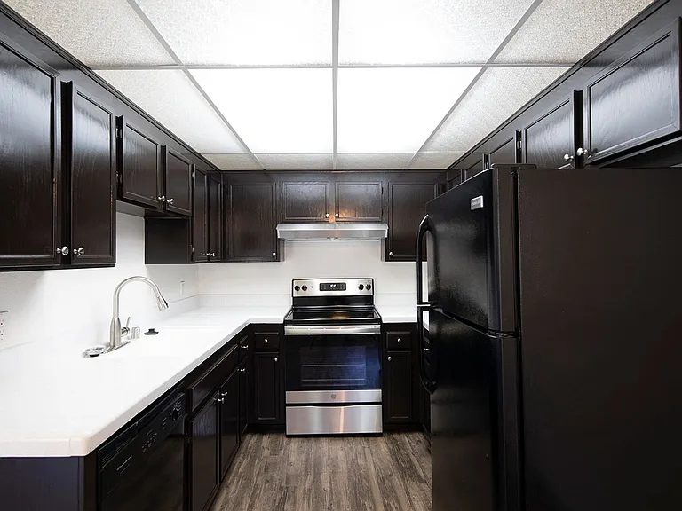 Bonita Heights Apartments — Photo 4