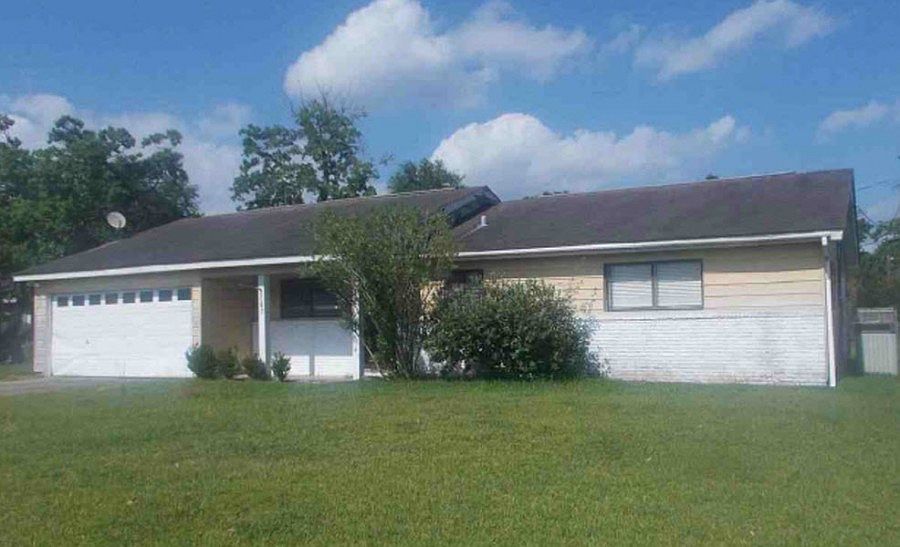 1st image of 185 Enfield Ln