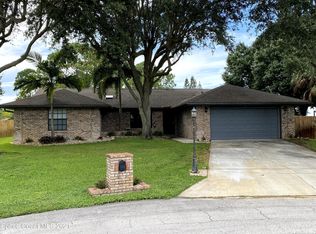 211 Rios Ct SE, Palm Bay, FL 32909