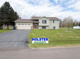2704 Parkway Ln, Weston, WI 54476