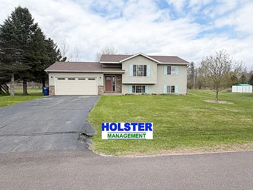 2704 Parkway Ln Photo 1