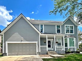 4737 Lone Elm St, Shawnee, KS 66226