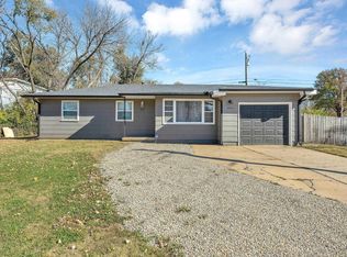 3542 SE Adams St, Topeka, KS 66605