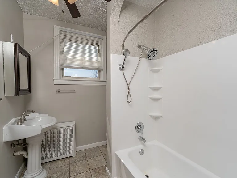 4244 Shamrock Ave — Photo 21