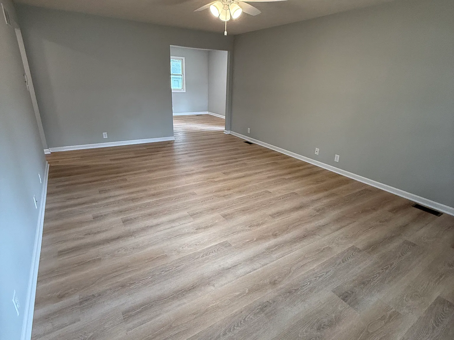 2 bed, 1.5 bath, 1200 sqft, $1,500 — Photo 3