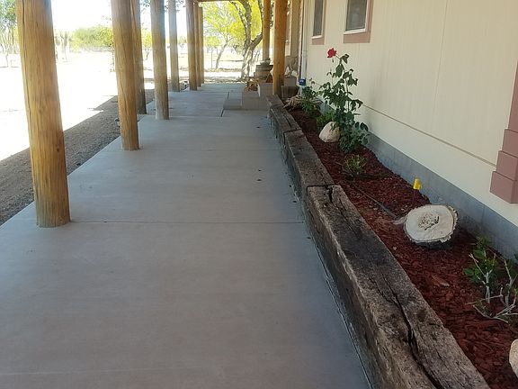 Front patio with planters
