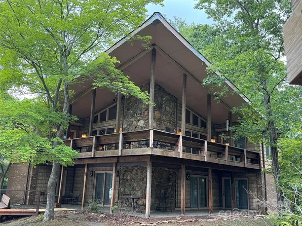 179 Mountain View Ln, Troy, NC 27371