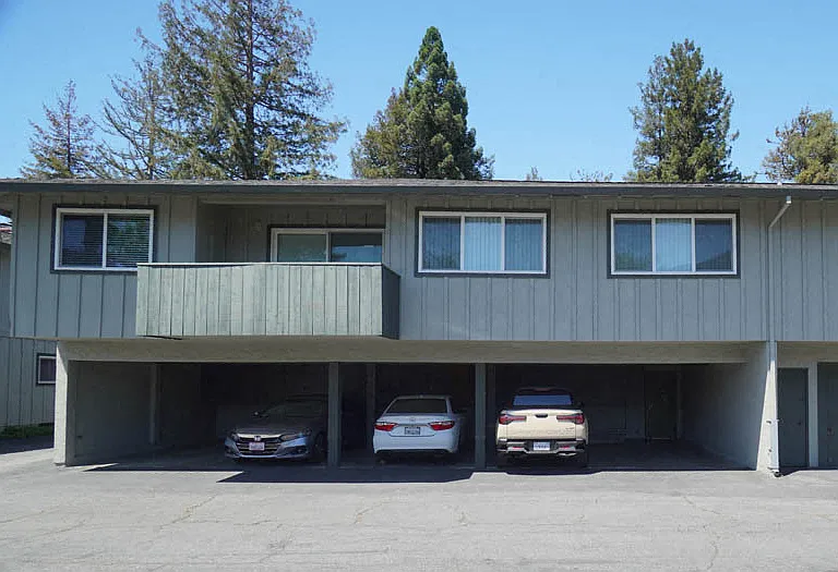 1244 Balboa Court — Photo 3