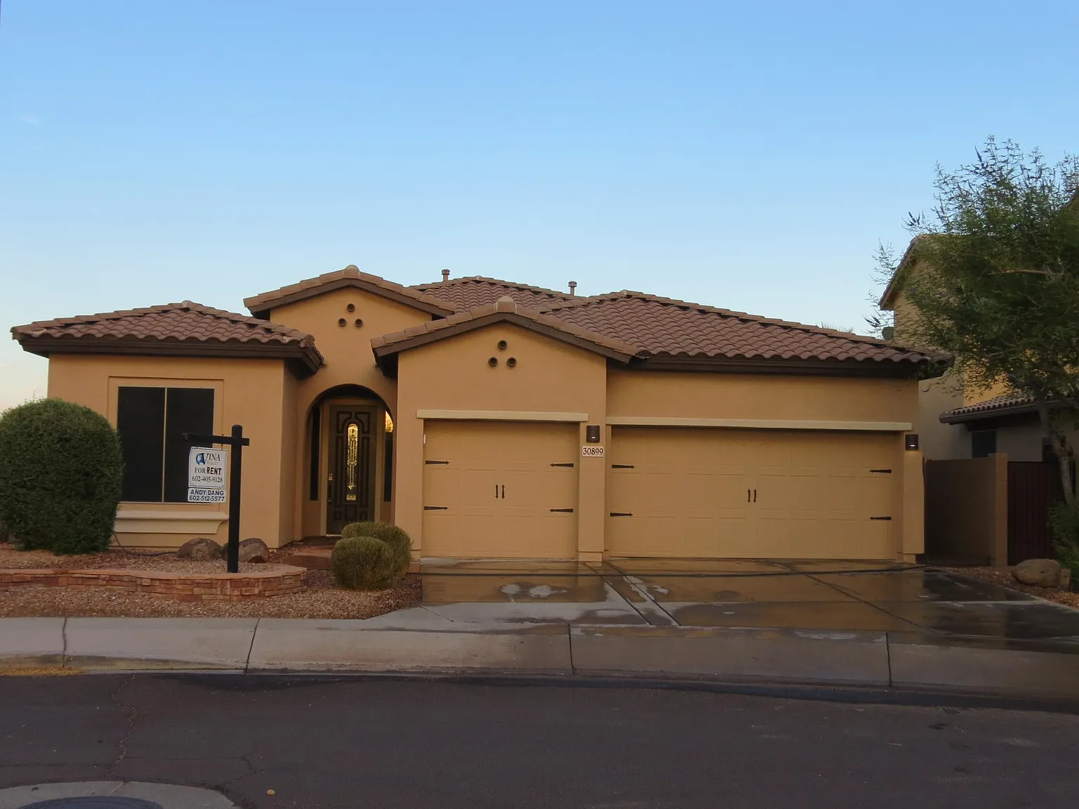 3 bed, 2.0 bath, 1942 sqft, $2,500 — Photo 4