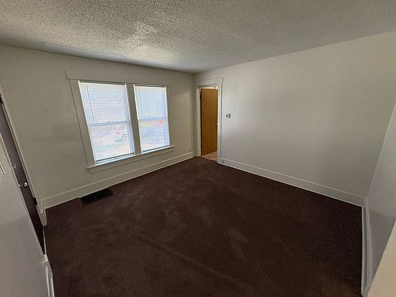 3rd image of 2801 F St APT 1