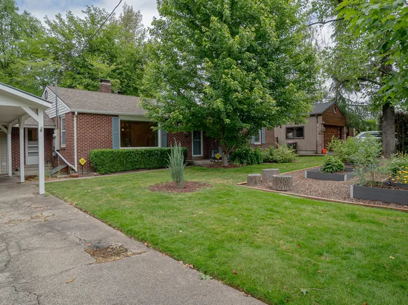135 S Keene Way Dr, Medford, OR 97504