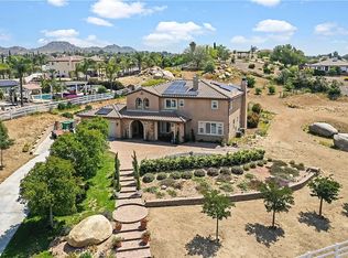 16612 Edge Gate Dr, Riverside, CA 92504