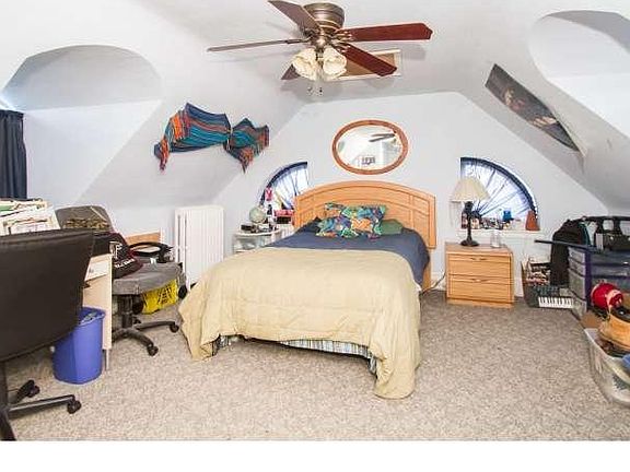 4th image of 6420 Wissahickon Ave