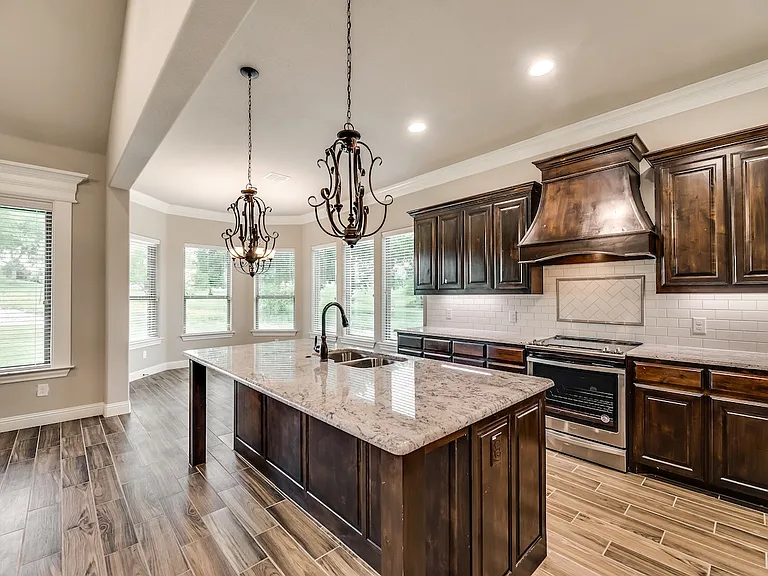 5328 Ethel Ln — Photo 1
