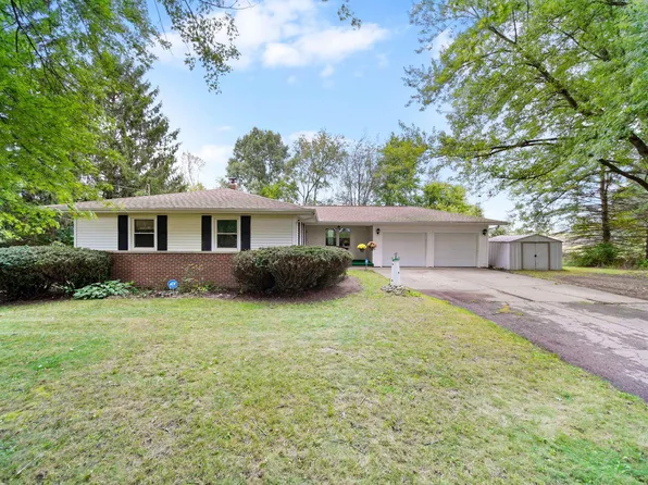 14170 Erie Rd, Albion, MI 49224