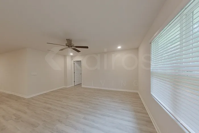 285 Monarch Ln — Photo 27