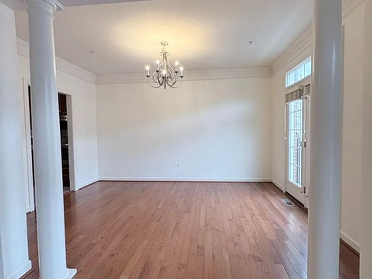 121 Autumn View Dr — Photo 40