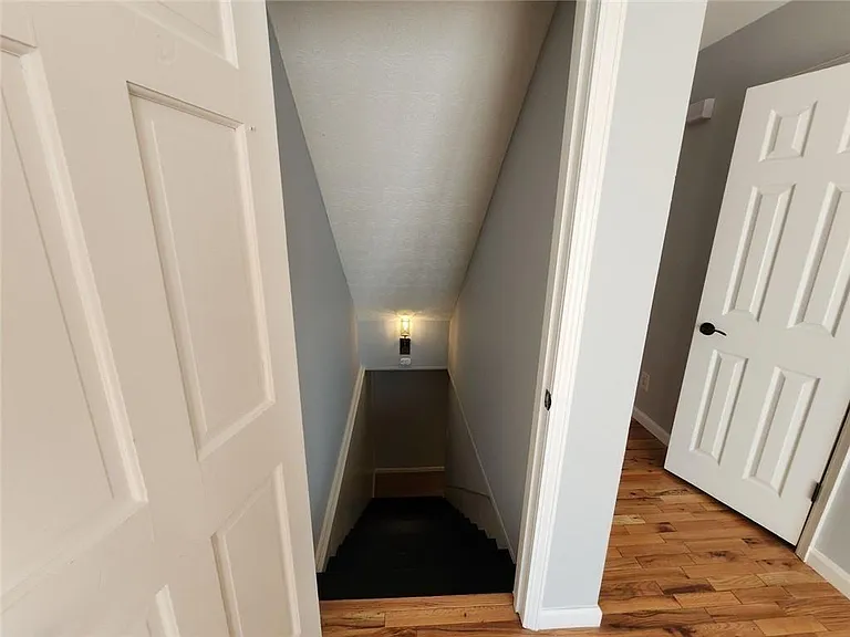 885 Melody Ln — Photo 38