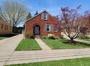 810 W 34th St, Erie, PA 16508