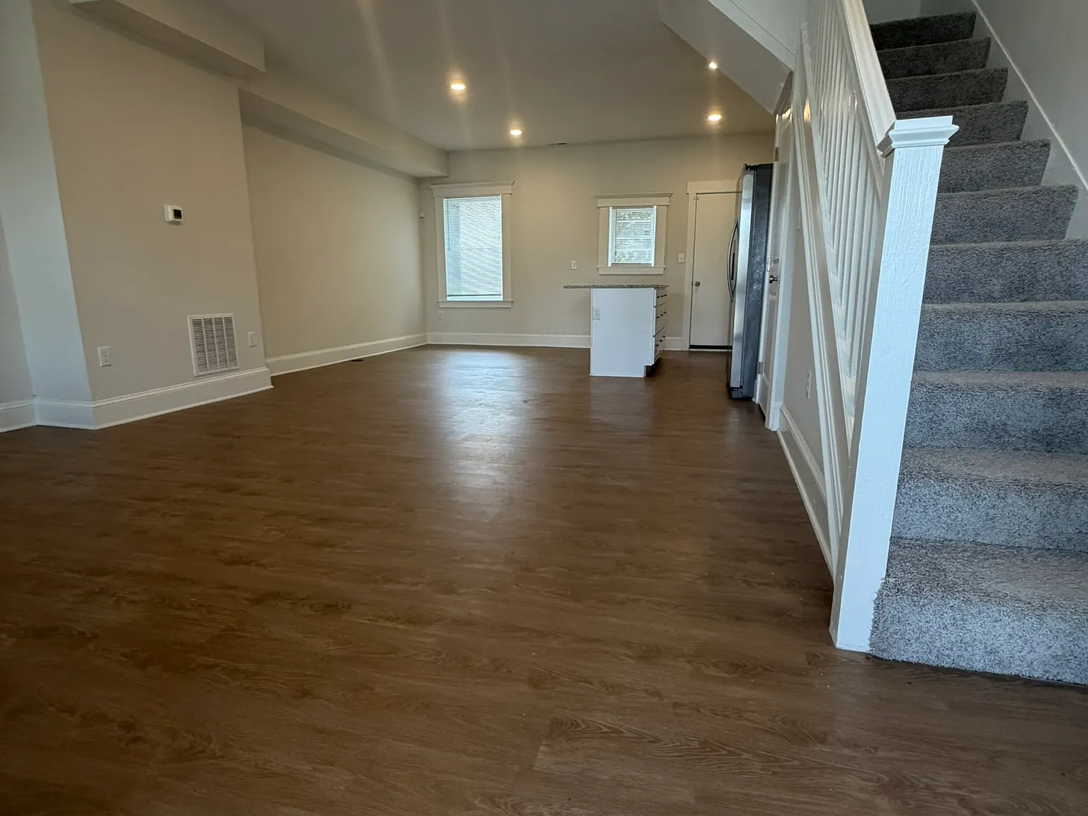 3 bed, $1,800 — Photo 1
