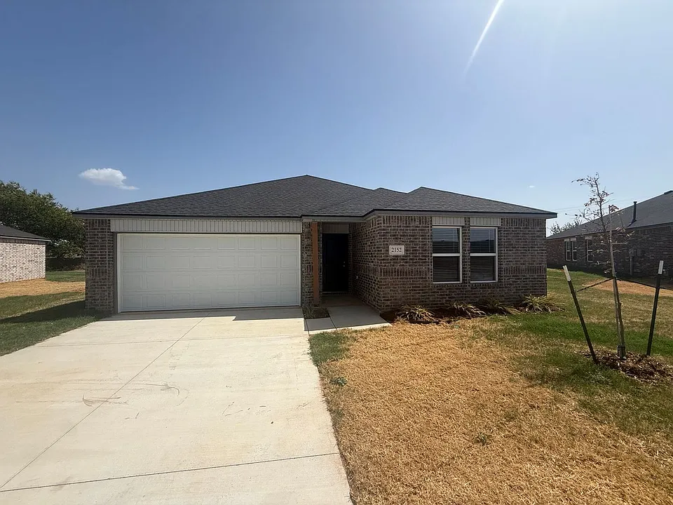 2152 Cedar Creek Ave