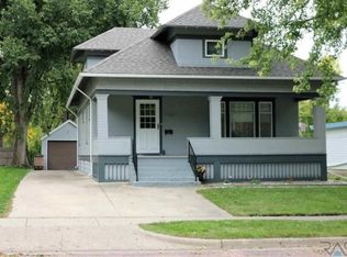 310 N Lincoln St, Canton, SD 57013