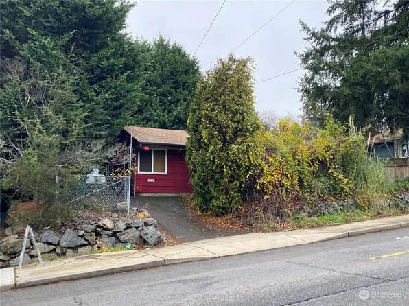 3528 NE 125th St, Seattle, WA 98125