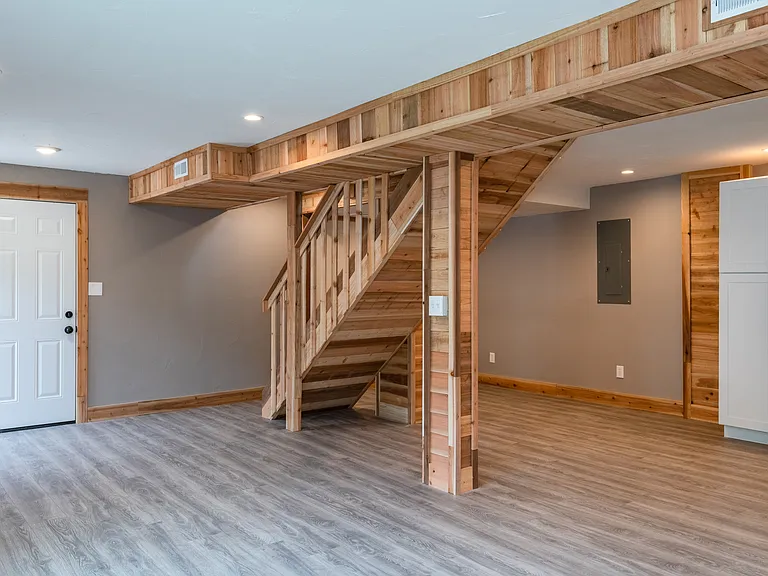 2821 Blackhawk Rd — Photo 10