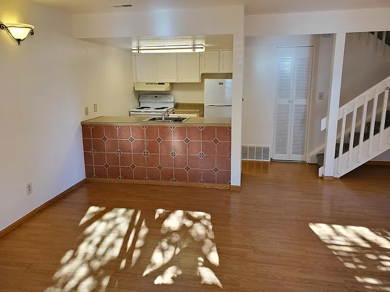 1111 Maxwell Ave #221 — Photo 20