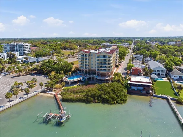 700 N Osceola Ave APT 305, Clearwater, FL 33755