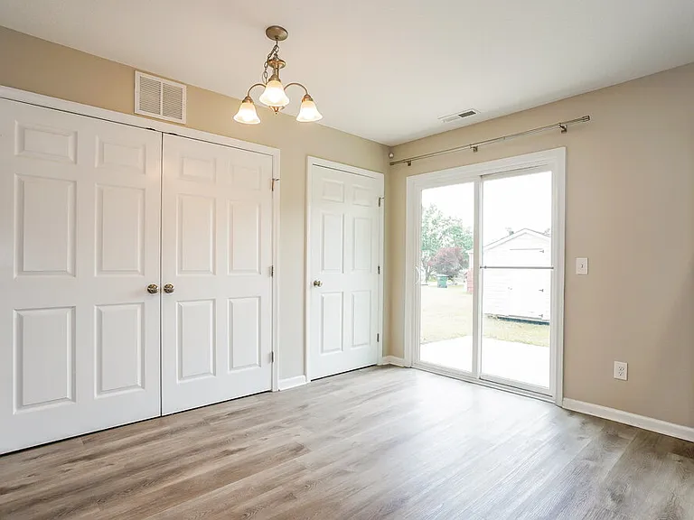 138 Johnston Farms Dr — Photo 6