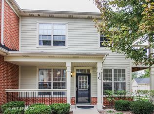 1038 Swift Rd UNIT 1C, Glen Ellyn, IL 60137