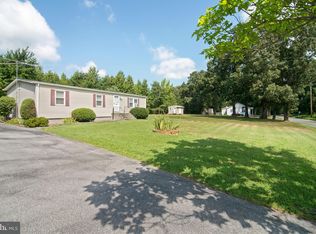 8465 Gunston Rd, Welcome, MD 20693