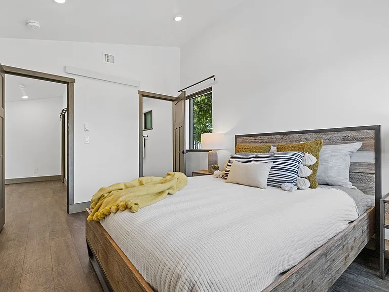 2415 Pacific St #101 — Photo 19