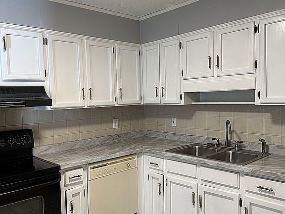5th image of 2504 Hawksbury Ln
