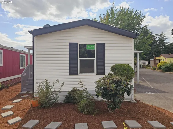 3200 SE Silverleaf Ln #32, Milwaukie, OR 97267