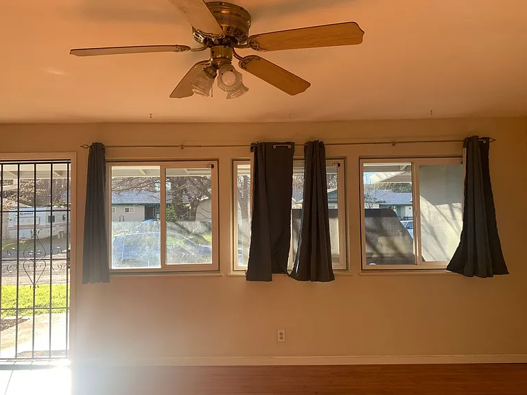 2724 San Jose St — Photo 4