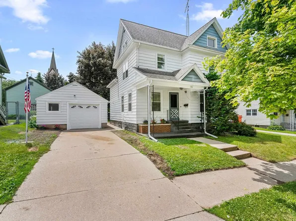 110 W Liberty St, Berlin, WI 54923