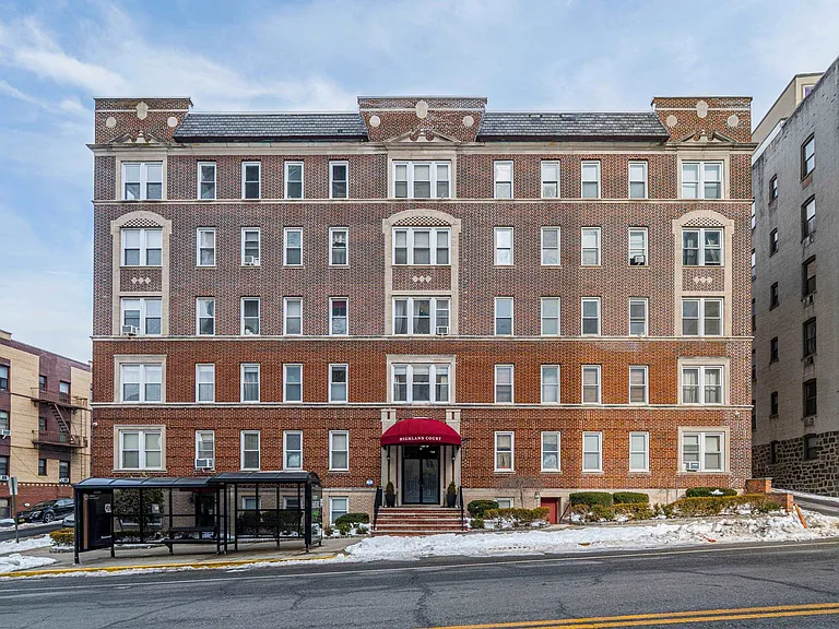 6045 Boulevard East #C9 — Photo 1