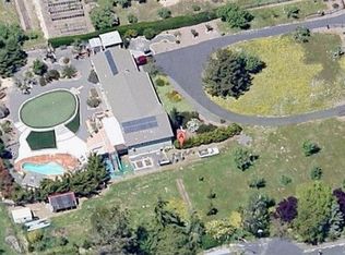 1830 Bloomfield Rd, Sebastopol, CA 95472