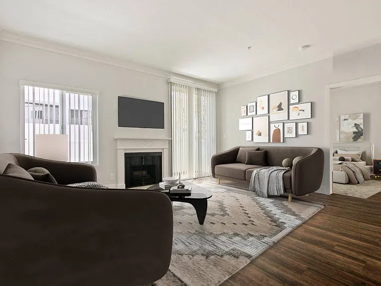 The Plaza Apartments — Photo 25