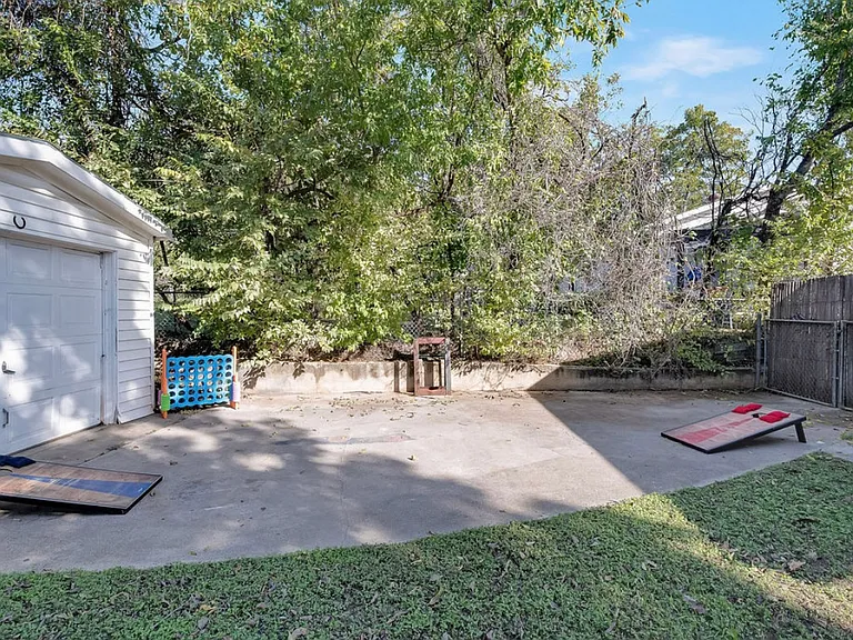 5312 Redbud Ln — Photo 25