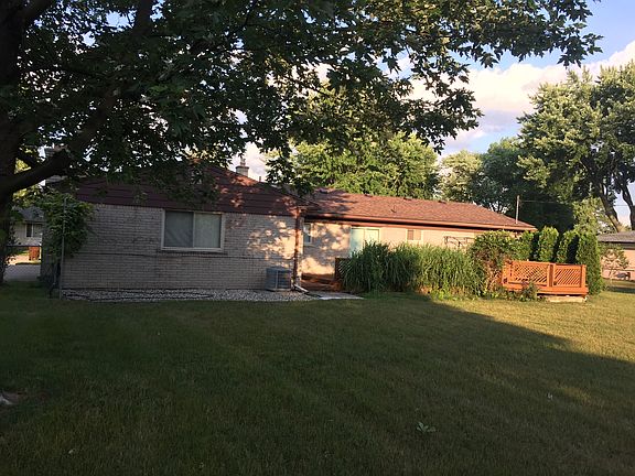 3rd image of 5340 Sharon Ave