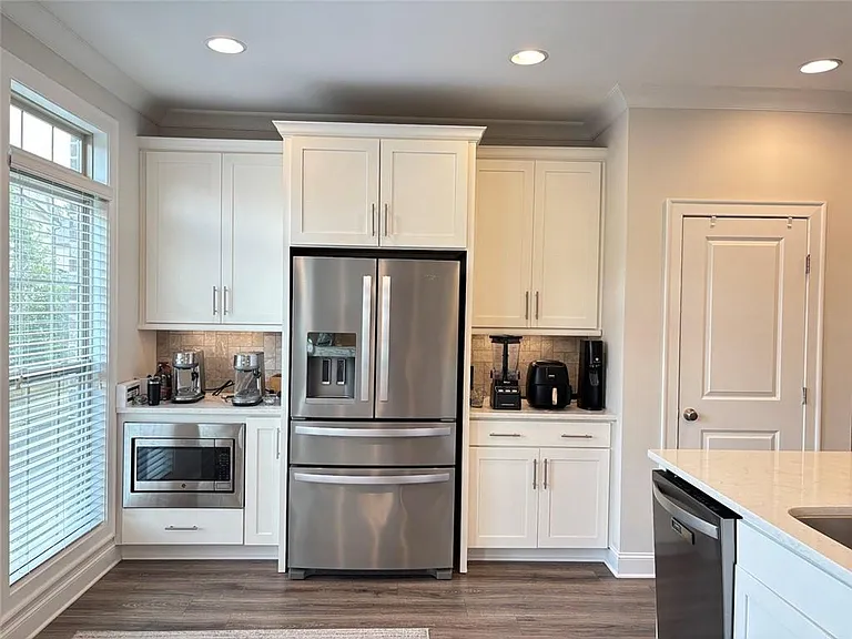 7866 Laurel Crest Dr — Photo 11