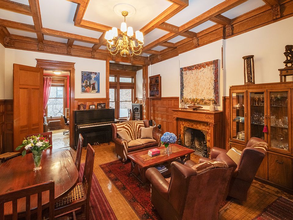 1st image of 25 W 71st St APT 1R