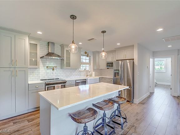 3rd image of 17160 Cypress Creek Dr