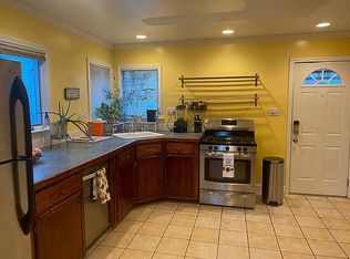 122 Platt Ave, West Haven, CT 06516